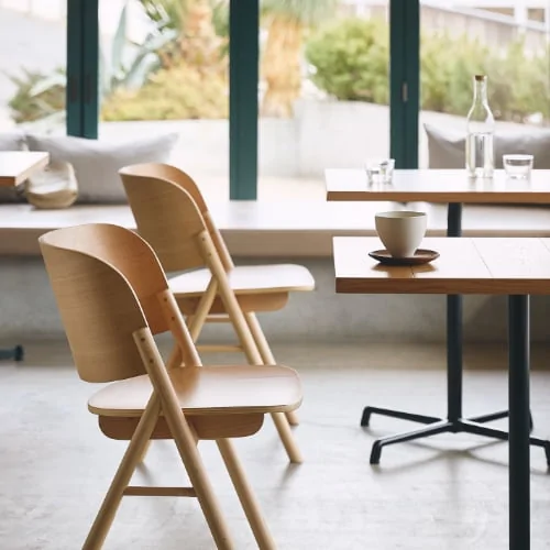Fumo_Chair